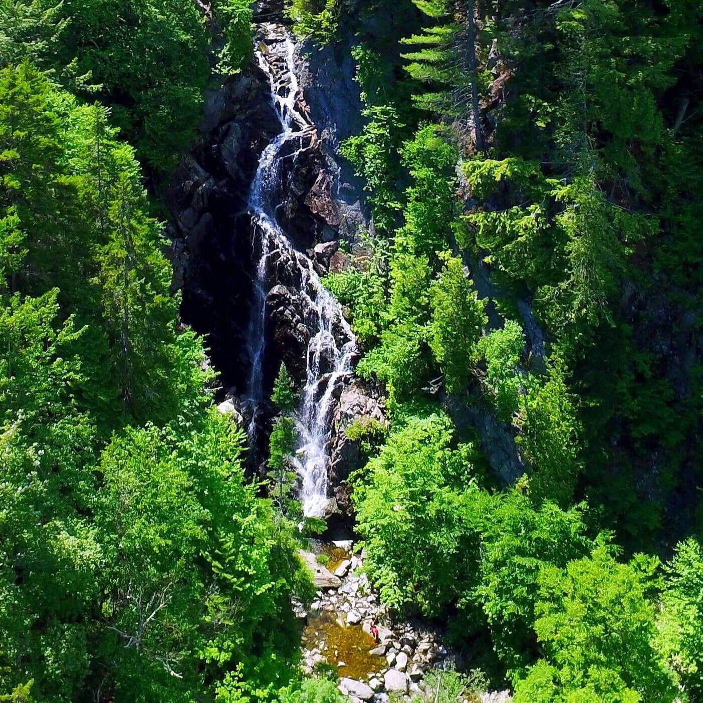 Angel Falls Aerial View, waterfalls of the Rangelety Lakes region