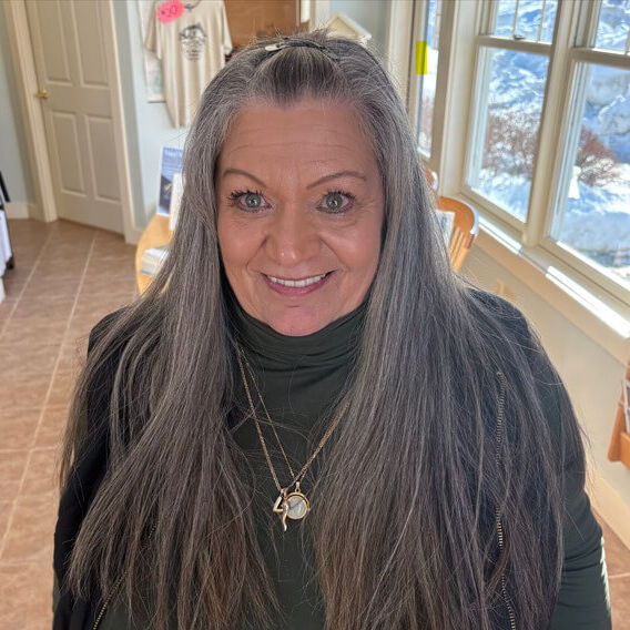 team member, Lisa, staff photo